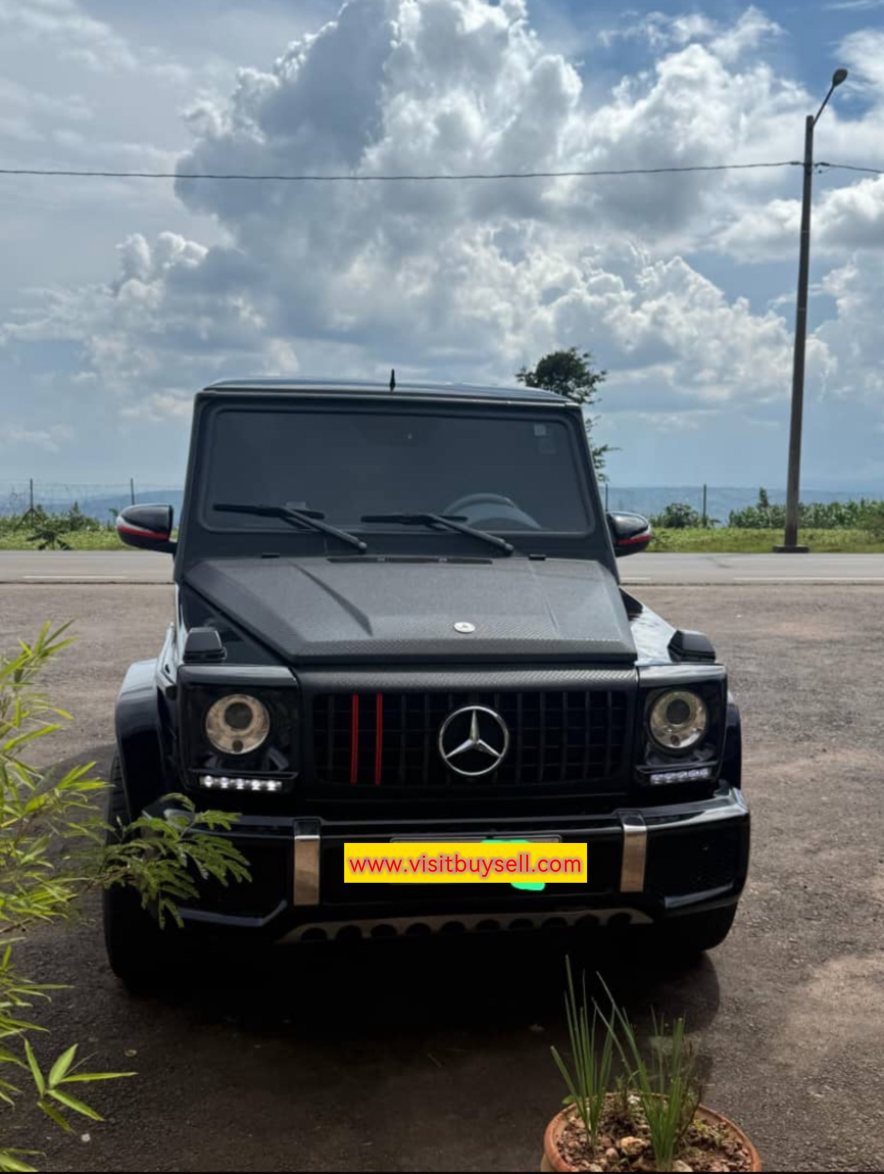 Luxury Barbus Car for Rent Perfect for Weddings!