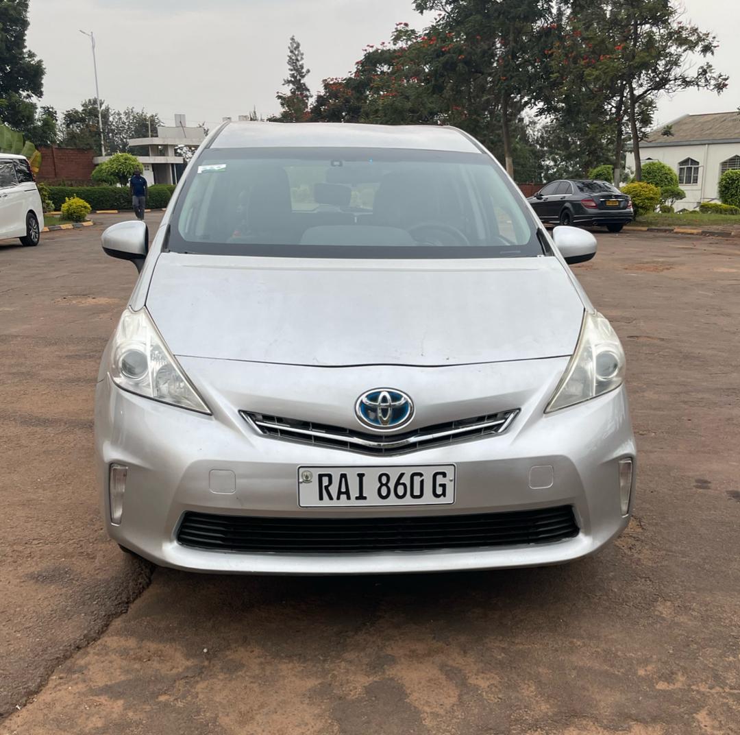 TOYOTA PRIUS FOR RENT